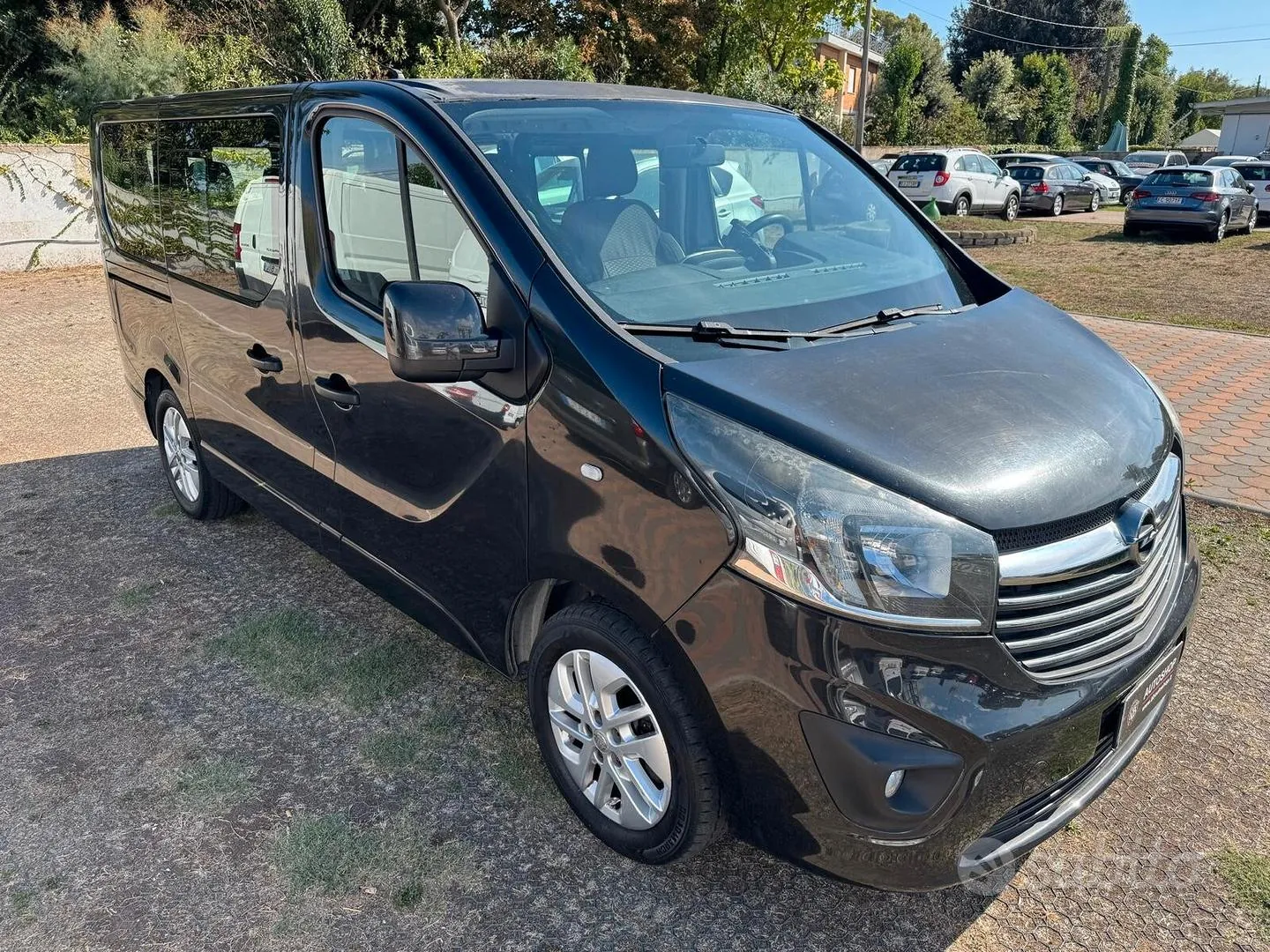 Opel Vivaro 2015 photo 5