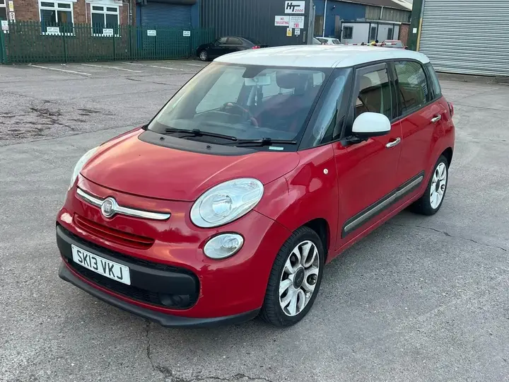 Fiat 500L 2013 photo 4