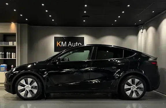 Tesla Model Y 2023 photo 5