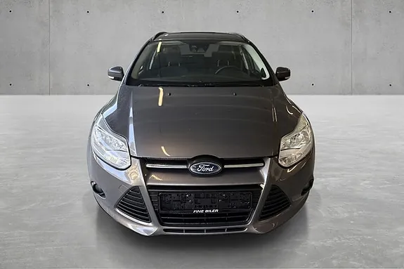Ford Focus 2011 photo 2
