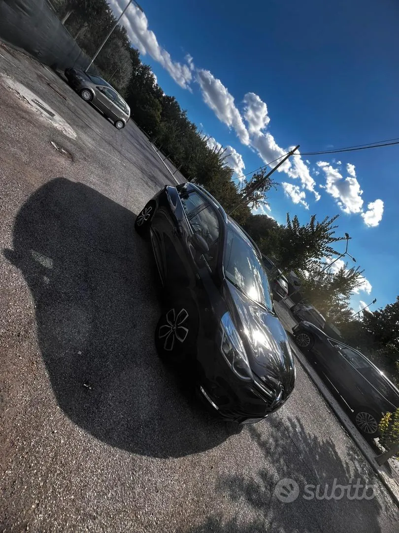 Renault Clio 2018 photo 2