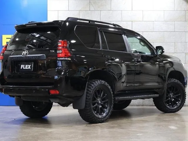 Toyota Land Cruiser Prado 2023 photo 2