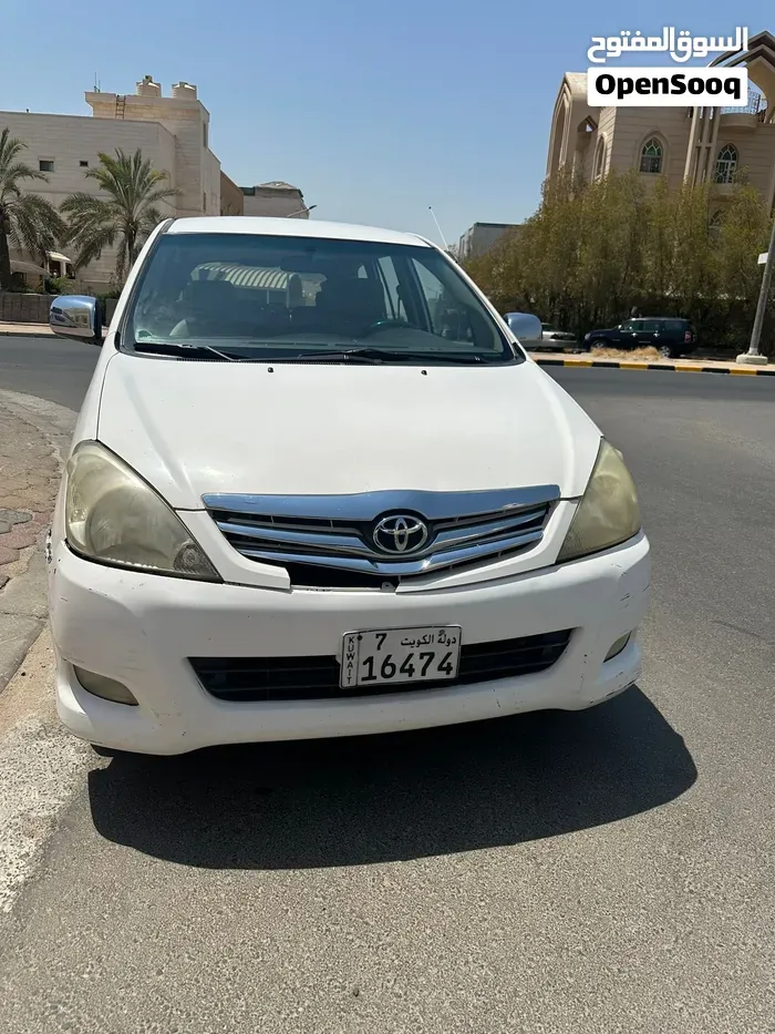 Toyota Innova 2011 photo 5