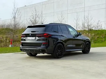 BMW X5 2024 photo 2