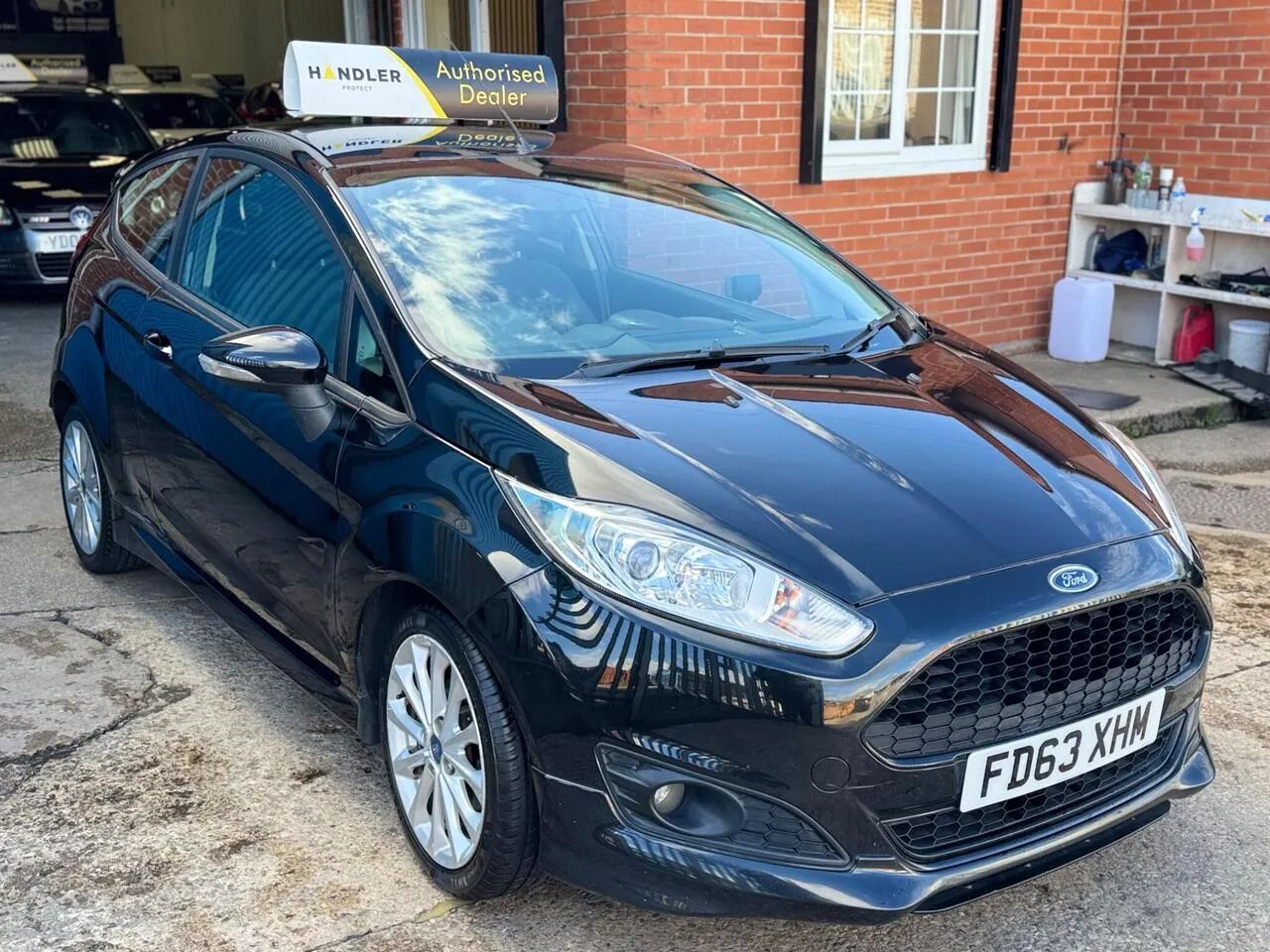 Ford Fiesta 2014 photo 2