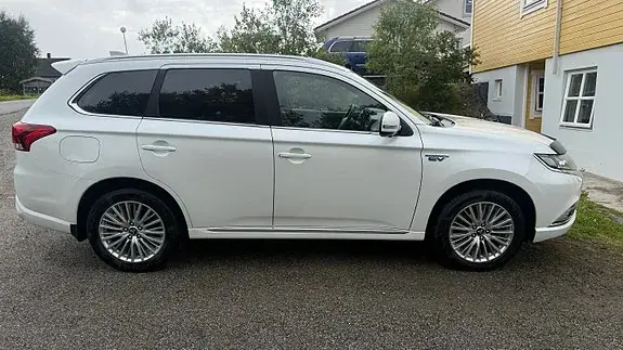 Mitsubishi Outlander 2020 photo 4