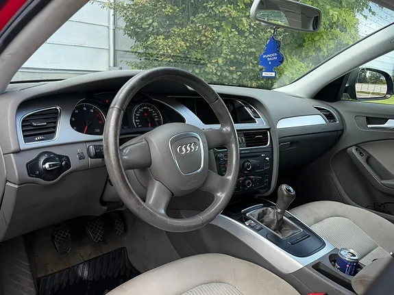 Audi A4 2009 photo 5