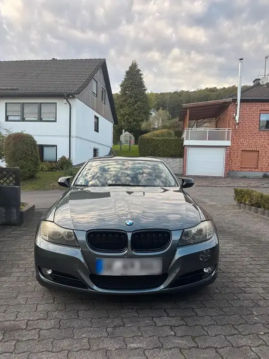 BMW E90