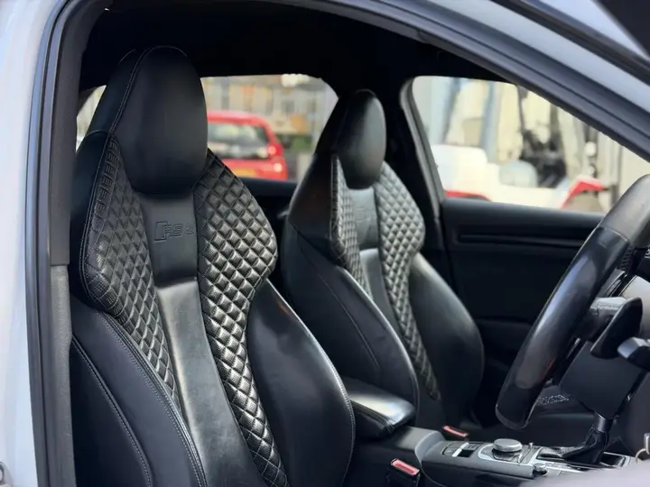 Audi Rs3 2016 photo 2