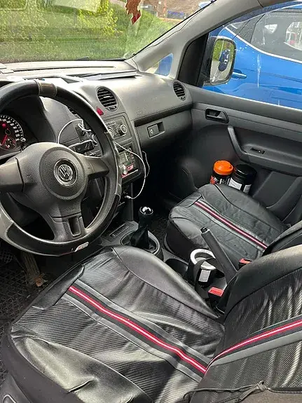 Volkswagen Caddy 2011 photo 2