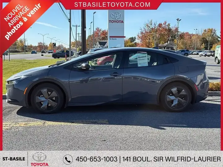 Toyota Prius Prime 2024 photo 2