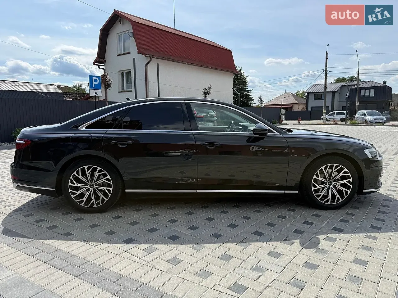 Audi A8 2019 photo 5