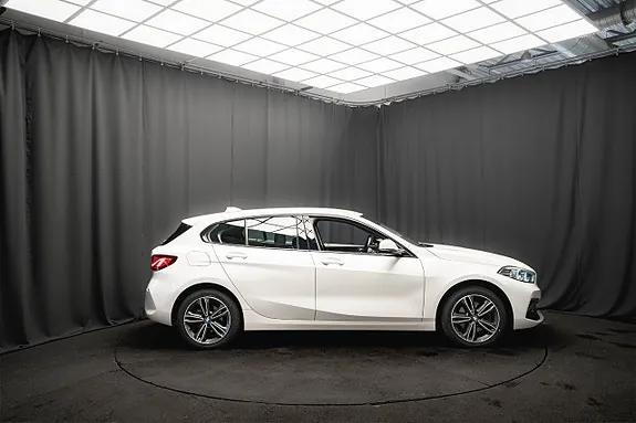 BMW 1 Series 2020 photo 5