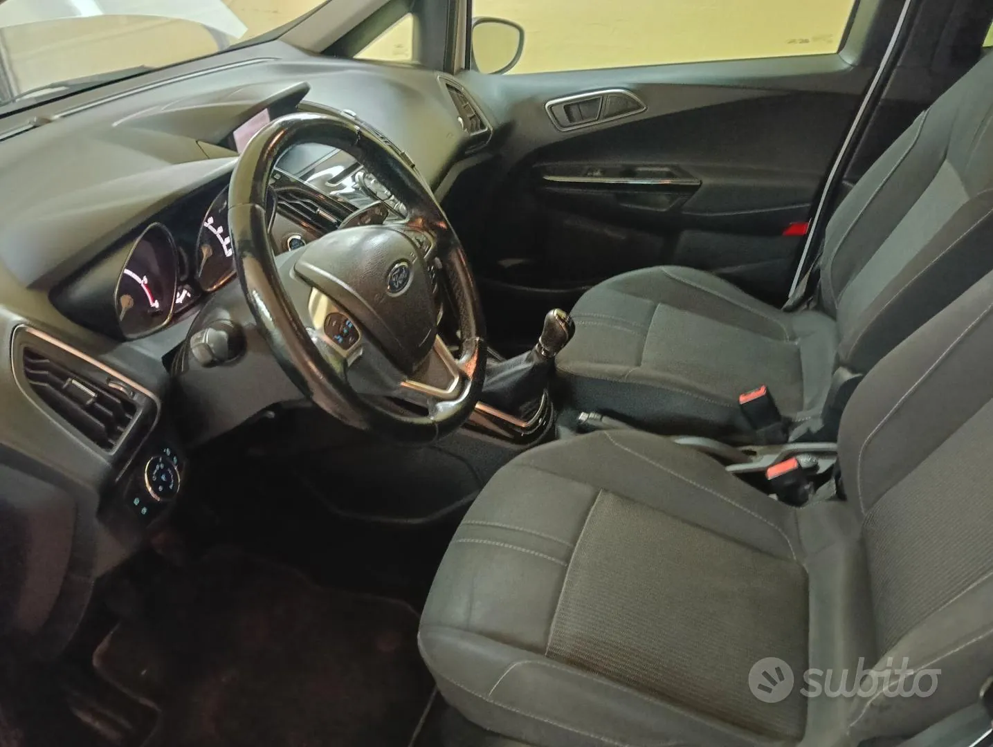 Ford B-Max 2015 photo 4