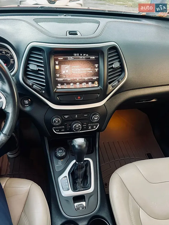 Jeep Cherokee 2015 photo 4