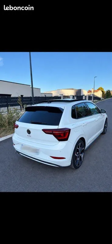 Volkswagen Polo 2023 photo 2