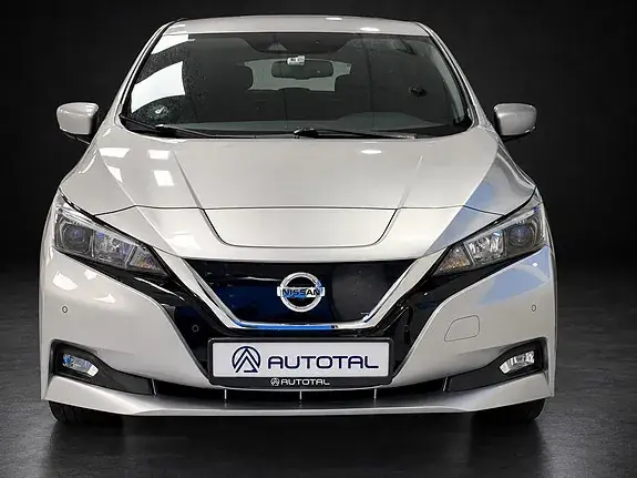 Nissan Leaf 2018 photo 2