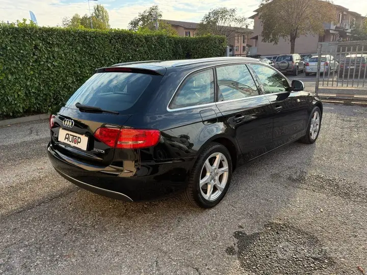 Audi A4 2009 photo 5
