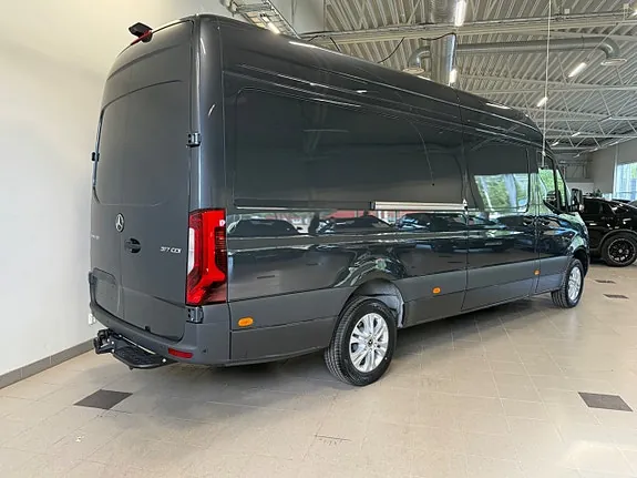 Mercedes-Benz Sprinter 2026 photo 3