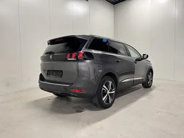 Peugeot 5008 2020 photo 3