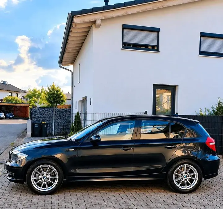 BMW 118I