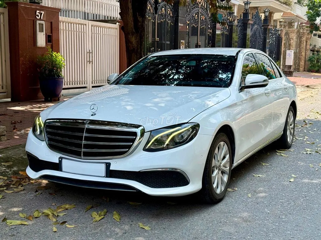 Mercedes-Benz E-Class 2017 photo 2