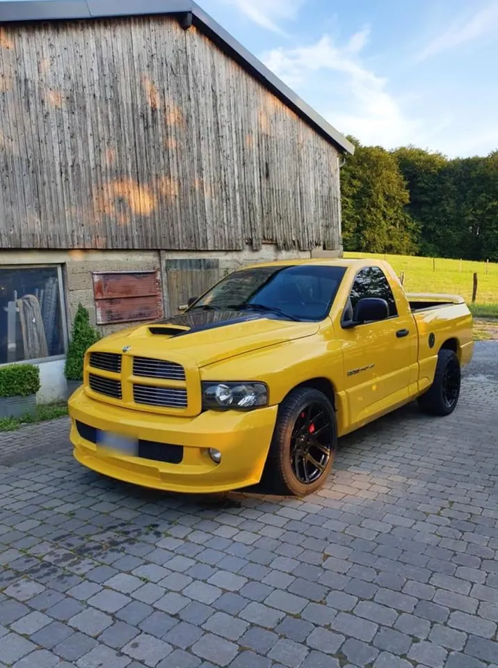 Dodge Ram Srt-10