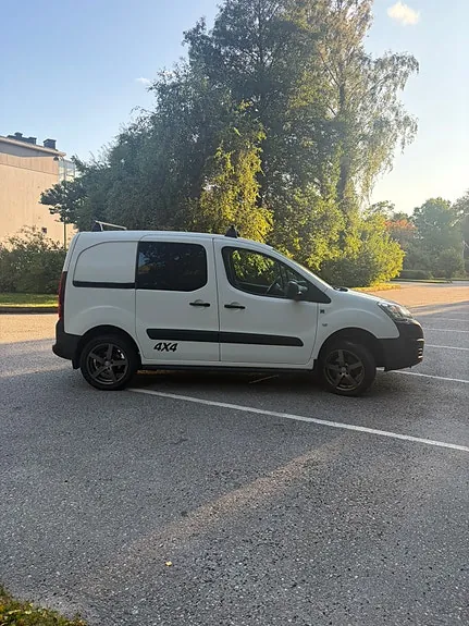 Peugeot Partner 2016 photo 2