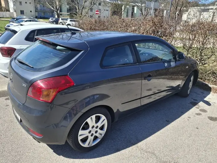 Kia Proceed 2008 photo 2