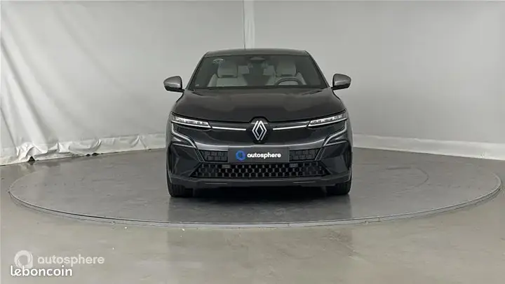 Renault Megane 2023 photo 2