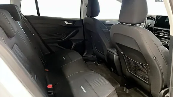Ford Focus 2024 photo 5