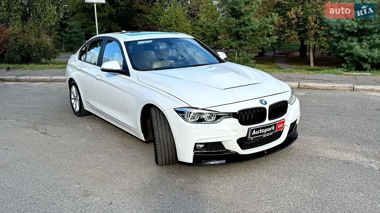 BMW 3 Series 2016 photo 3