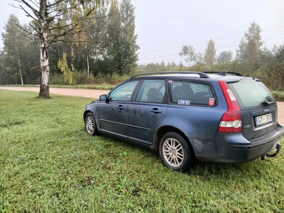 Volvo V50 2006 photo 2