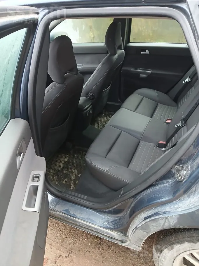 Volvo V50 2006 photo 3