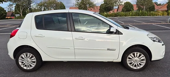 Renault Clio 2013 photo 4