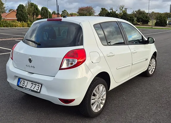 Renault Clio 2013 photo 5