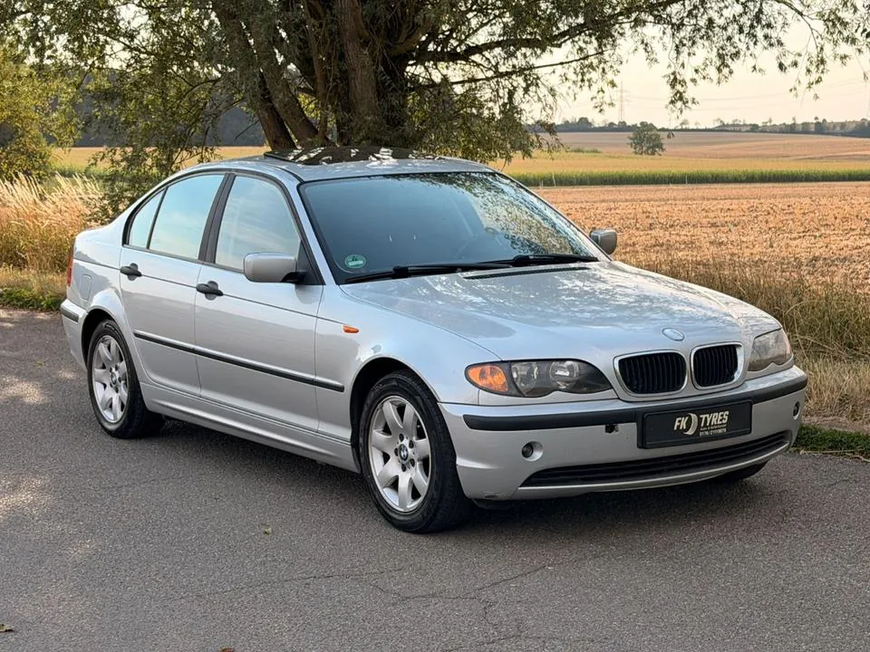 BMW 318I
