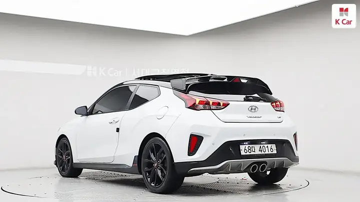 Hyundai Veloster 2019 photo 2