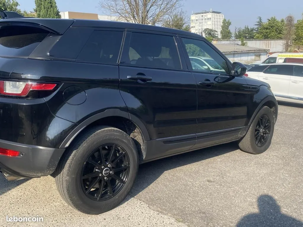 Land Rover Range Rover Evoque 2017 photo 3