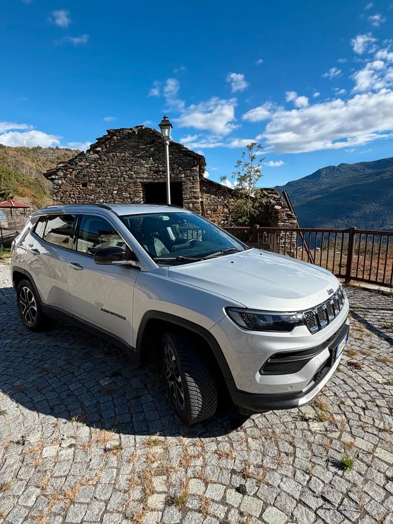 Jeep Compass 2022 photo 2