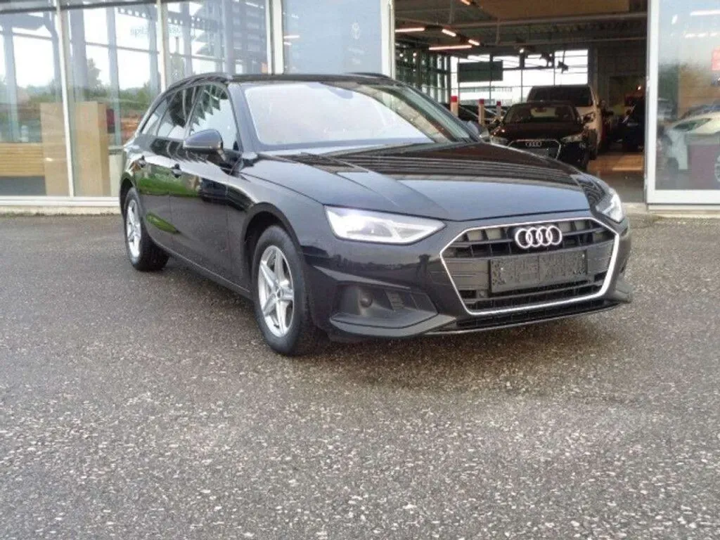 Audi A4 2020 photo 2