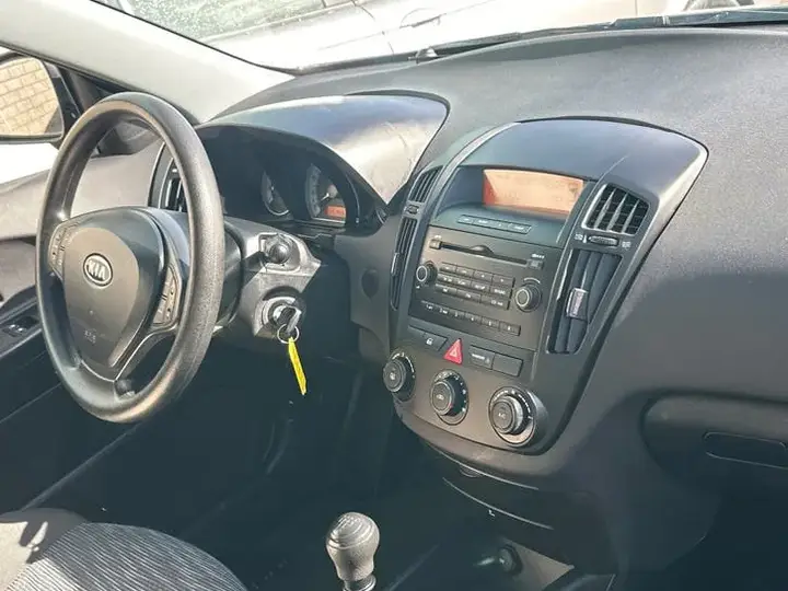 Kia Ceed 2008 photo 2