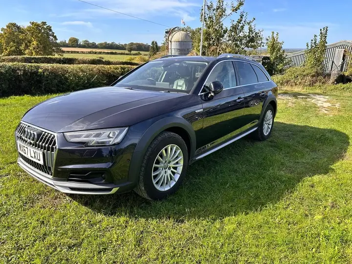 Audi A4 Allroad 2024 photo 2