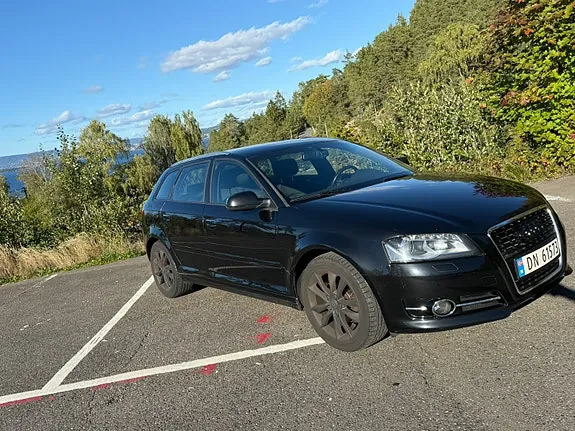 Audi A3 2011 photo 2