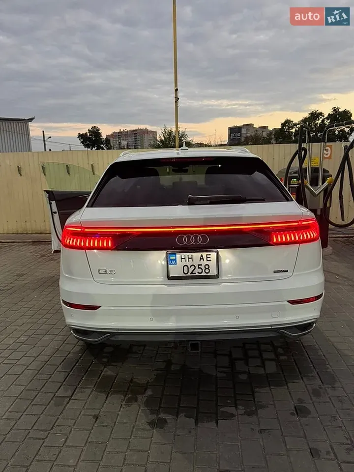 Audi Q8 2019 photo 4