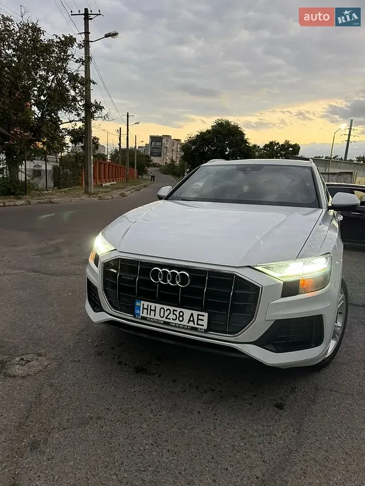 Audi Q8 2019 photo 5