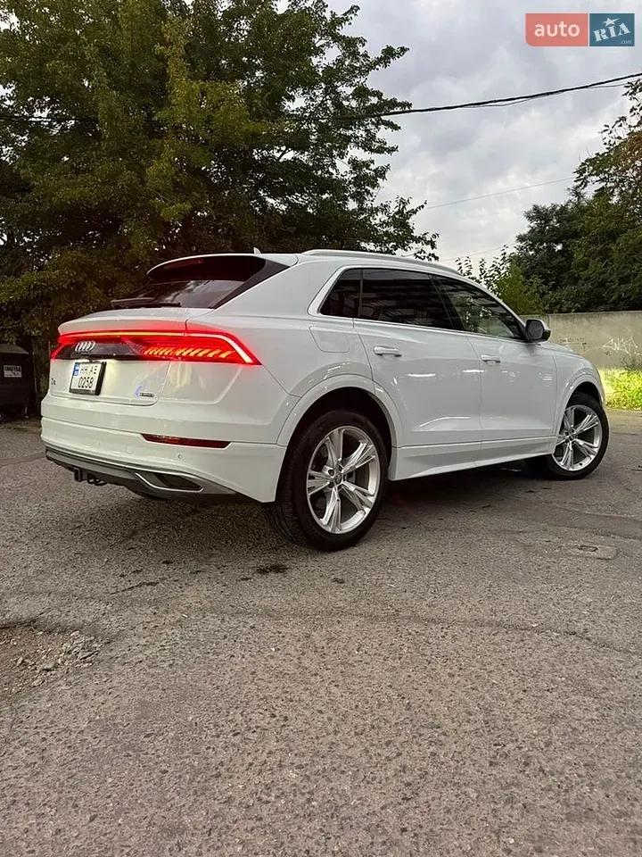 Audi Q8 2019 photo 2