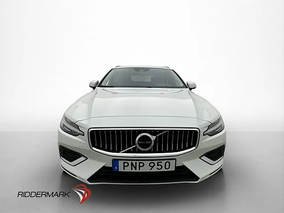 Volvo V60 2022 photo 2
