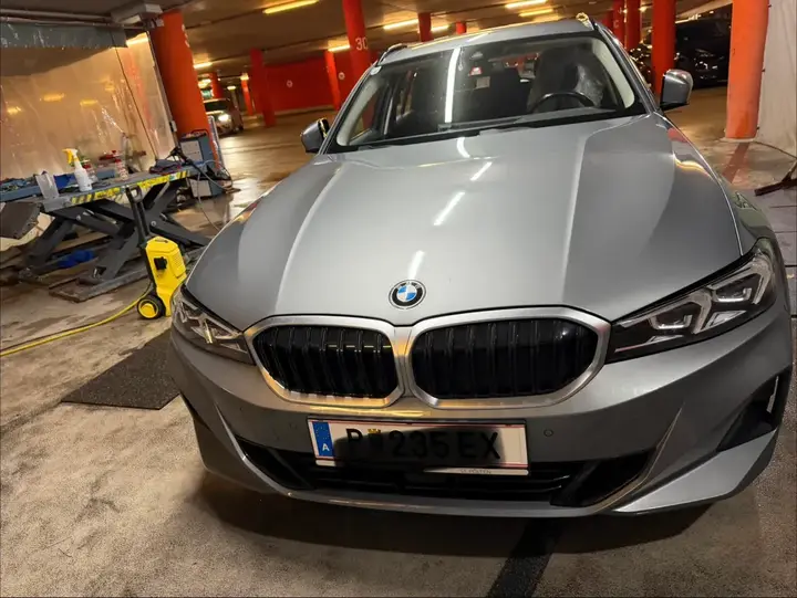BMW 3 Series 2022 photo 2
