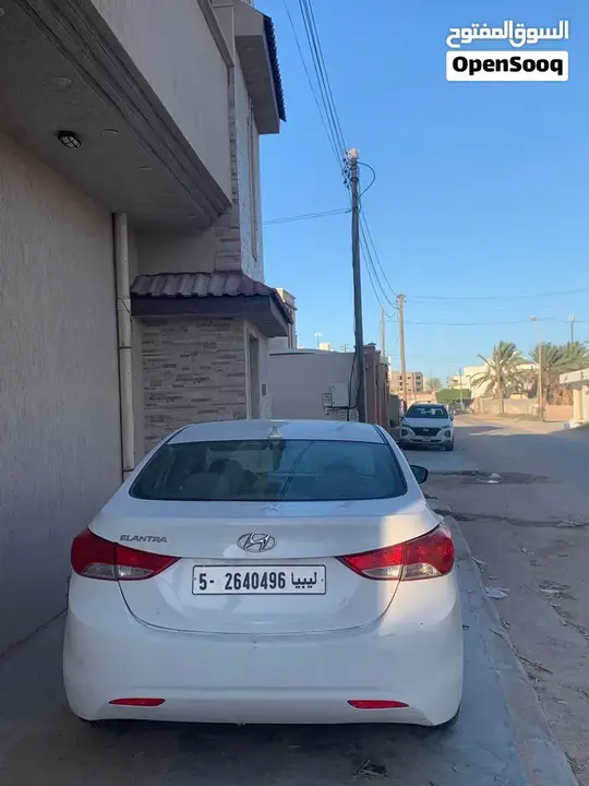 Hyundai Elantra 2012 photo 4